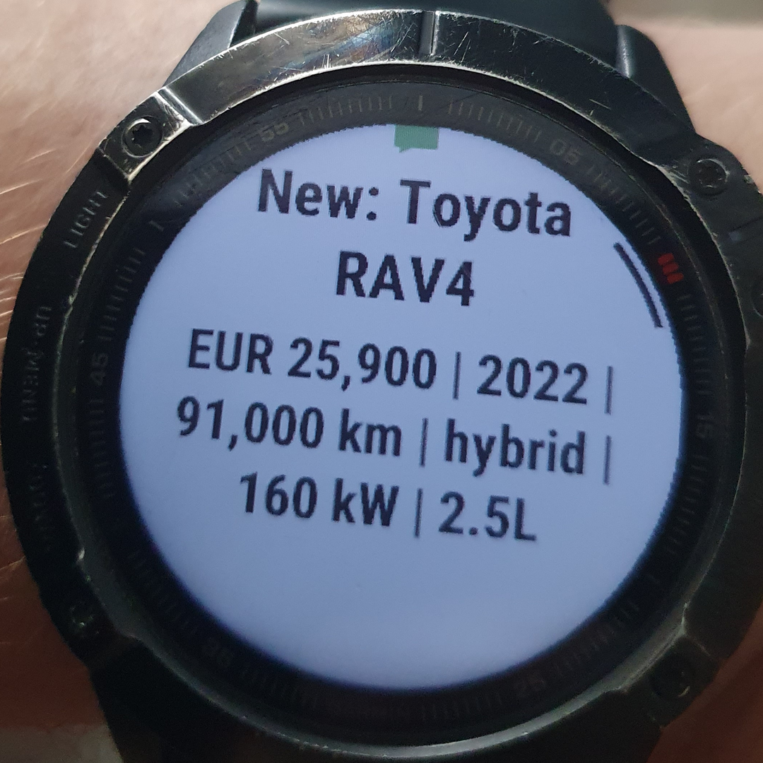 Automedis pranešimas apie naują Toyota RAV4 skelbimą išmaniajame laikrodyje